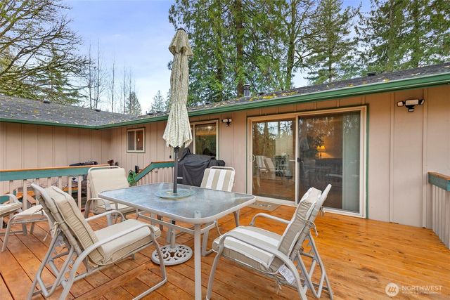 203 NE Alnus Way, Bremerton, WA 98310