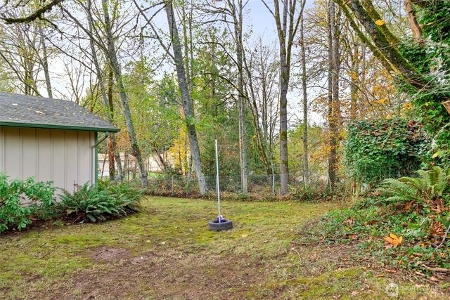 203 NE Alnus Way, Bremerton, WA 98310