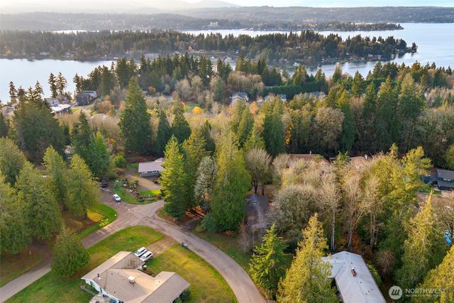 203 NE Alnus Way, Bremerton, WA 98310