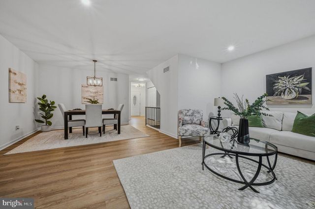 19 HELIOS CT, Newark, DE 19711