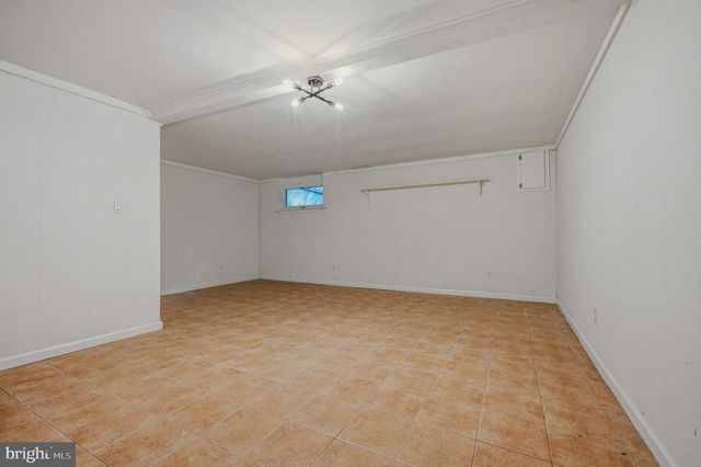 19 HELIOS CT, Newark, DE 19711