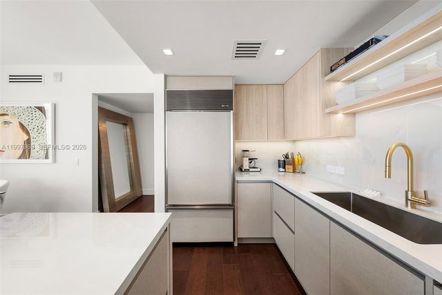 6899 Collins Ave 1908, Miami Beach, FL 33141