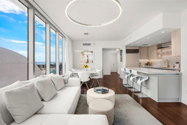 6899 Collins Ave 1908, Miami Beach, FL 33141