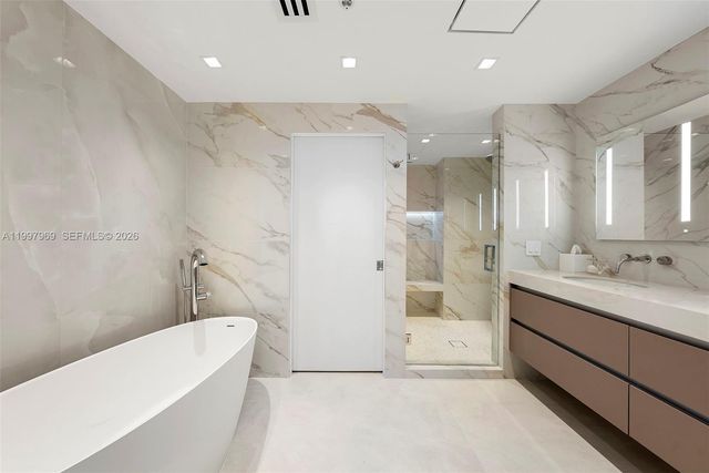 6899 Collins Ave 1908, Miami Beach, FL 33141