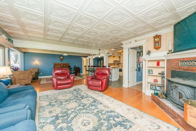 30 Paulsen Street, Weaverville, CA 96093