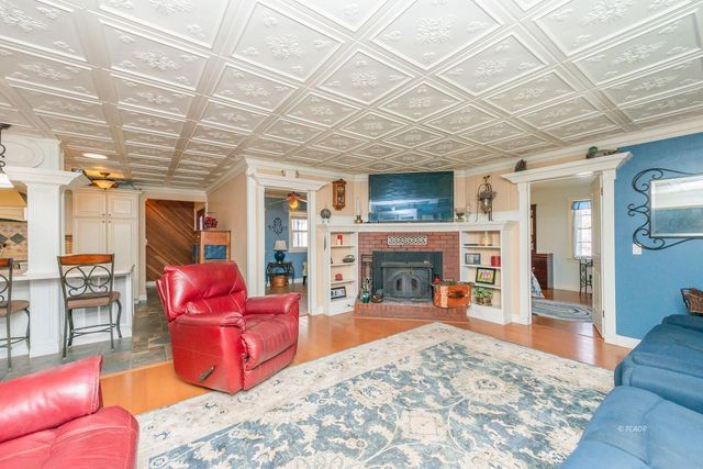 30 Paulsen Street, Weaverville, CA 96093