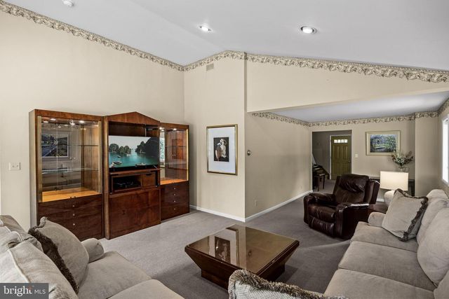 625 DELANCO RD, Edgewater Park, NJ 08010