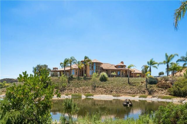 37565 Calle De Companero, Murrieta, CA 92562