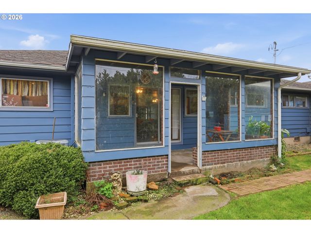 1140 MICHIGAN Ave, Coos Bay, OR 97420