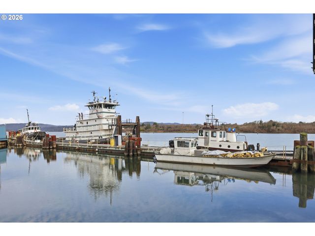 1140 MICHIGAN Ave, Coos Bay, OR 97420