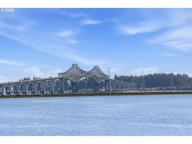 1140 MICHIGAN Ave, Coos Bay, OR 97420