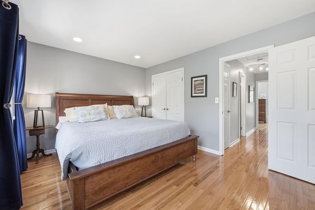 3012 COLONIAL SPRINGS CT, Alexandria, VA 22306