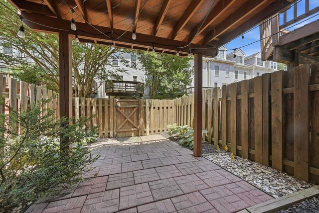 3012 COLONIAL SPRINGS CT, Alexandria, VA 22306