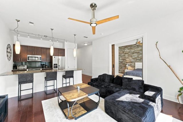 200 N Highland Avenue NE 207, Atlanta, GA 30307