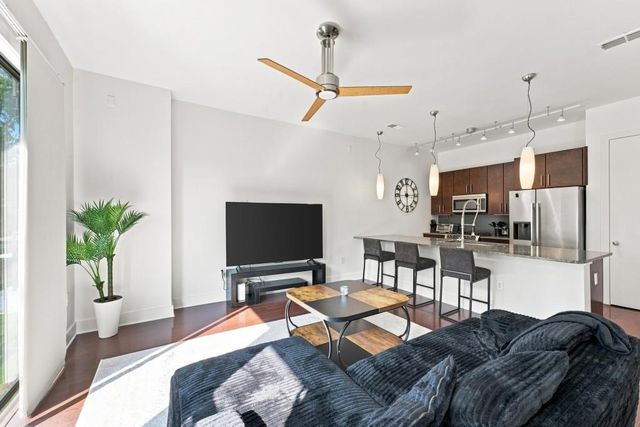 200 N Highland Avenue NE 207, Atlanta, GA 30307