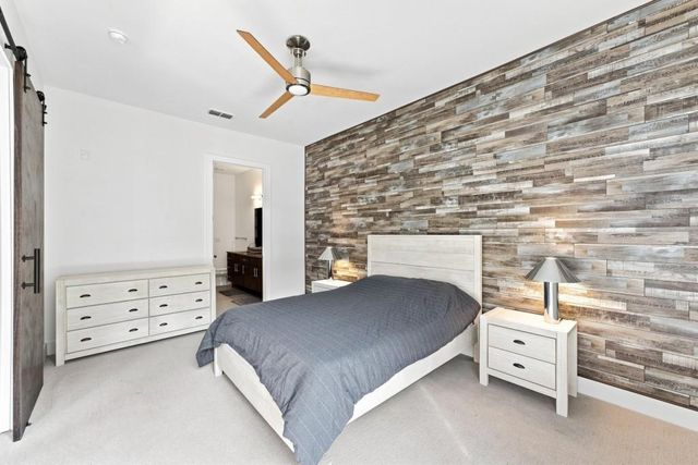 200 N Highland Avenue NE 207, Atlanta, GA 30307