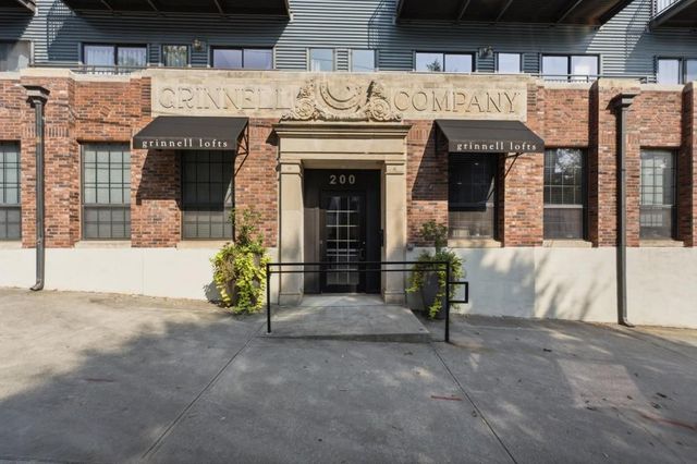 200 N Highland Avenue NE 207, Atlanta, GA 30307