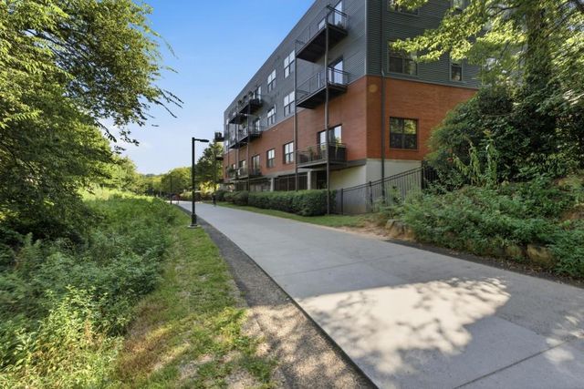 200 N Highland Avenue NE 207, Atlanta, GA 30307
