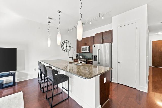 200 N Highland Avenue NE 207, Atlanta, GA 30307
