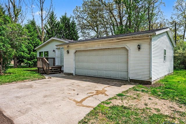 62252 Shaffer Road, Constantine, MI 49042