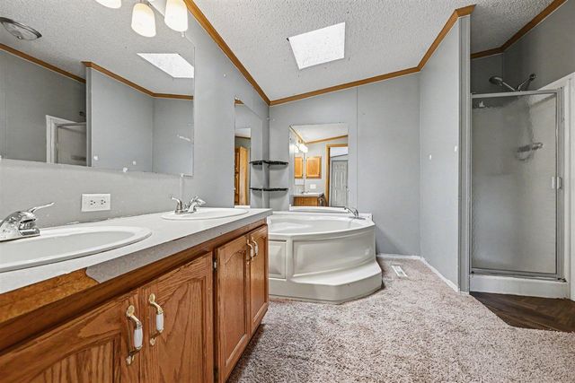 62252 Shaffer Road, Constantine, MI 49042