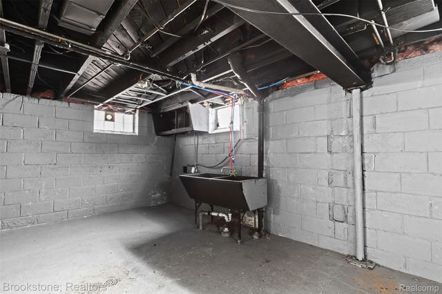 12931 Appleton Street, Detroit, MI 48223