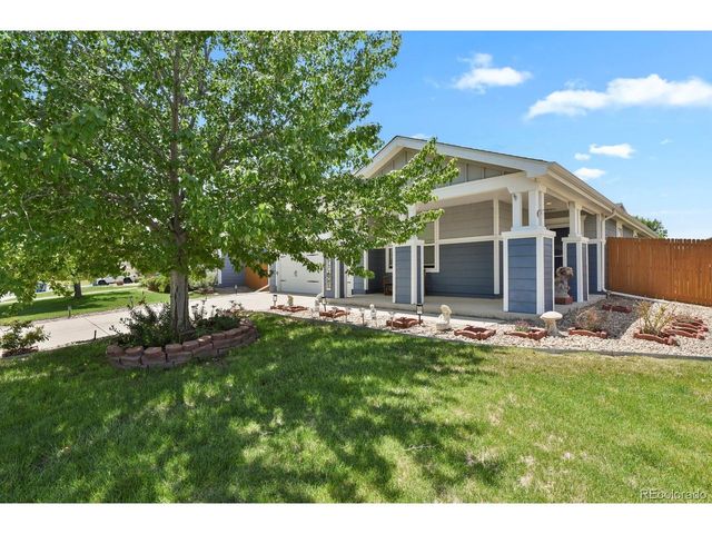 826 Willow Dr, Brighton, CO 80603