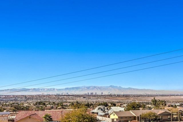 724 North Naples Street, Henderson, NV 89015