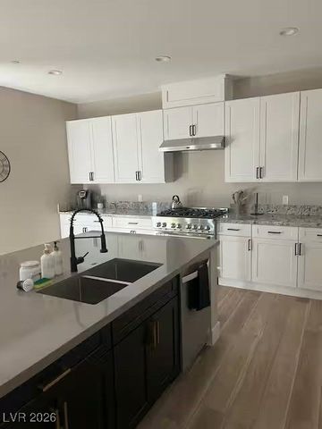 724 North Naples Street, Henderson, NV 89015