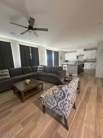 724 North Naples Street, Henderson, NV 89015