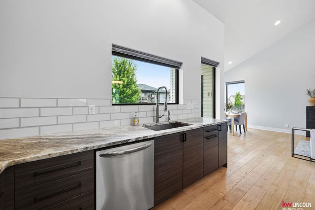 6801 Monarch Drive, Lincoln, NE 68516