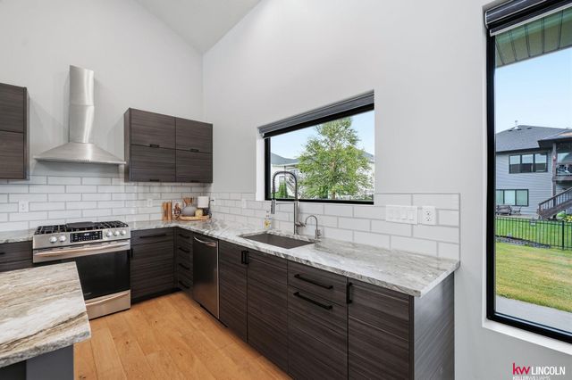 6801 Monarch Drive, Lincoln, NE 68516