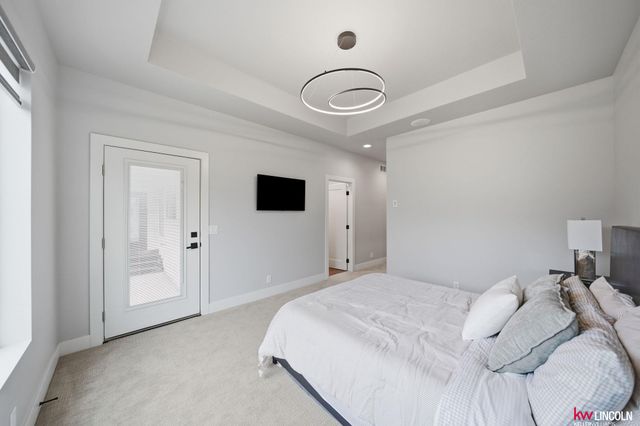 6801 Monarch Drive, Lincoln, NE 68516