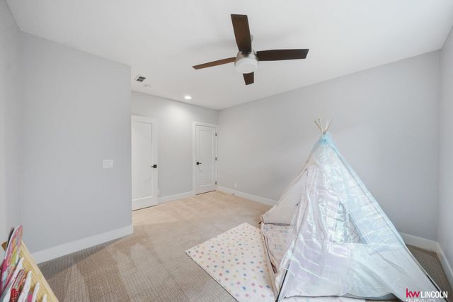 6801 Monarch Drive, Lincoln, NE 68516