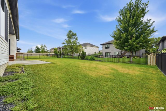 6801 Monarch Drive, Lincoln, NE 68516