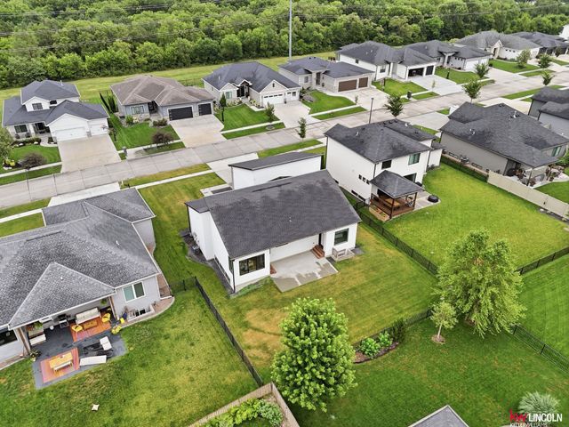 6801 Monarch Drive, Lincoln, NE 68516