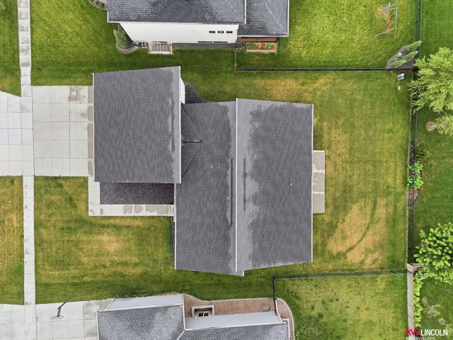 6801 Monarch Drive, Lincoln, NE 68516