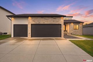 6801 Monarch Drive, Lincoln, NE 68516