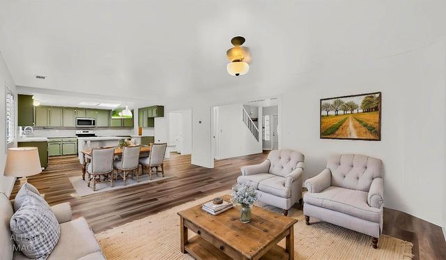 2712 Rriver Valley Cir, Modesto, CA 95351