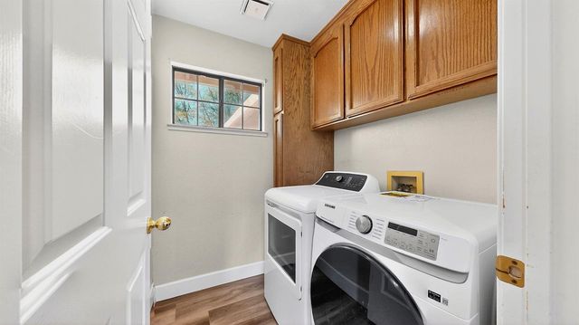 2712 Rriver Valley Cir, Modesto, CA 95351