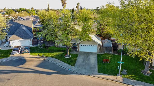 2712 Rriver Valley Cir, Modesto, CA 95351
