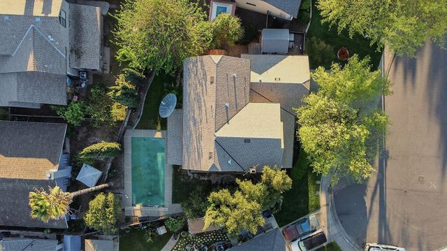 2712 Rriver Valley Cir, Modesto, CA 95351