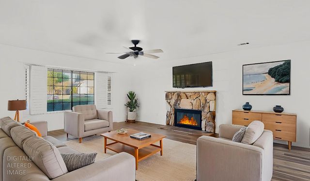 2712 Rriver Valley Cir, Modesto, CA 95351