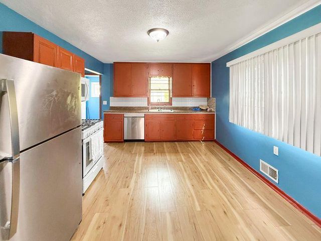 101 Wheelock Parkway W, Saint Paul, MN 55117