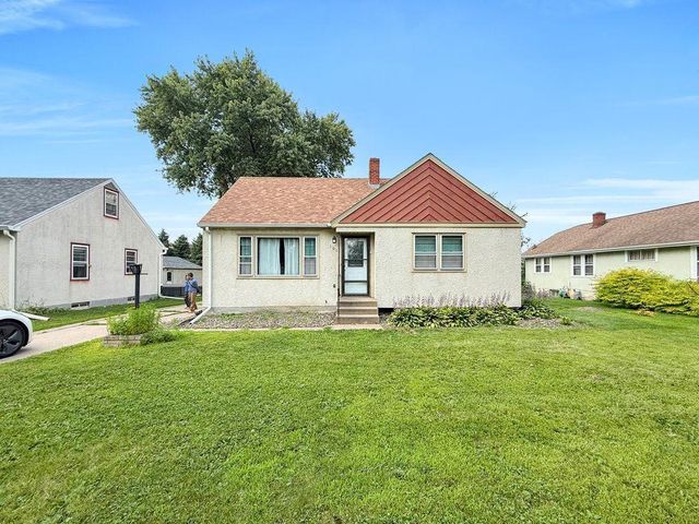 101 Wheelock Parkway W, Saint Paul, MN 55117