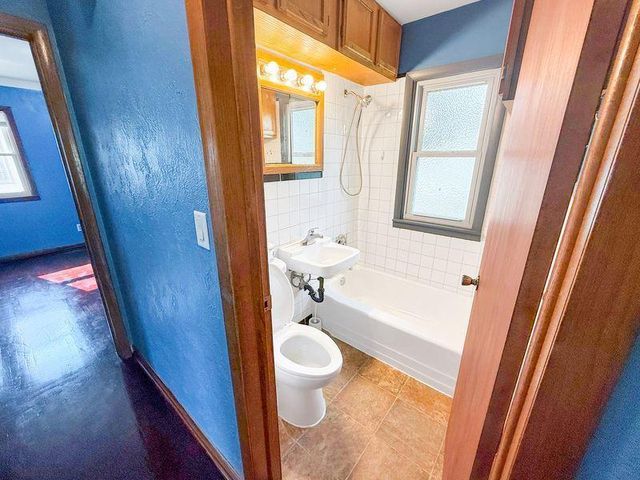 101 Wheelock Parkway W, Saint Paul, MN 55117