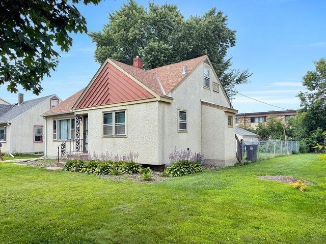 101 Wheelock Parkway W, Saint Paul, MN 55117