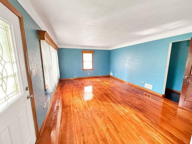 101 Wheelock Parkway W, Saint Paul, MN 55117