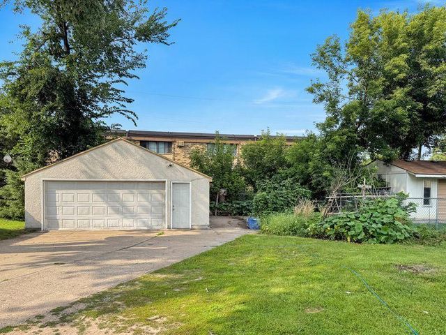 101 Wheelock Parkway W, Saint Paul, MN 55117