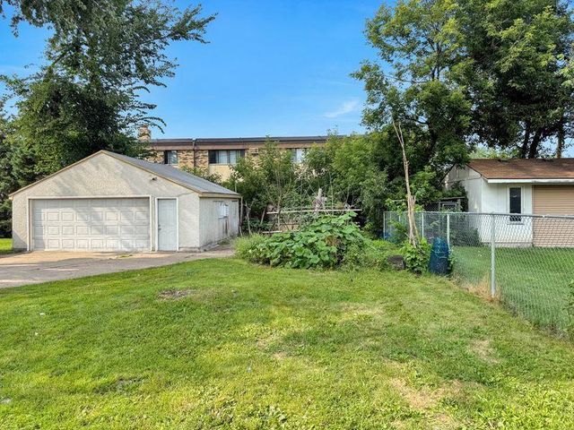 101 Wheelock Parkway W, Saint Paul, MN 55117